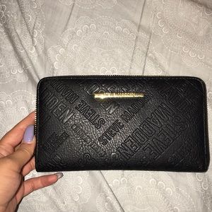 Steve Madden wallet